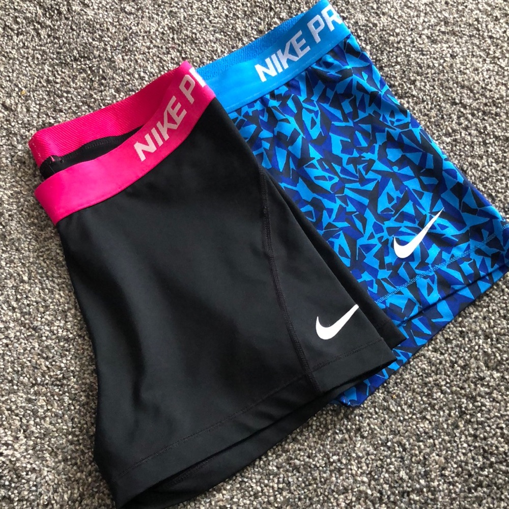 Nike Pro Size M Bundle